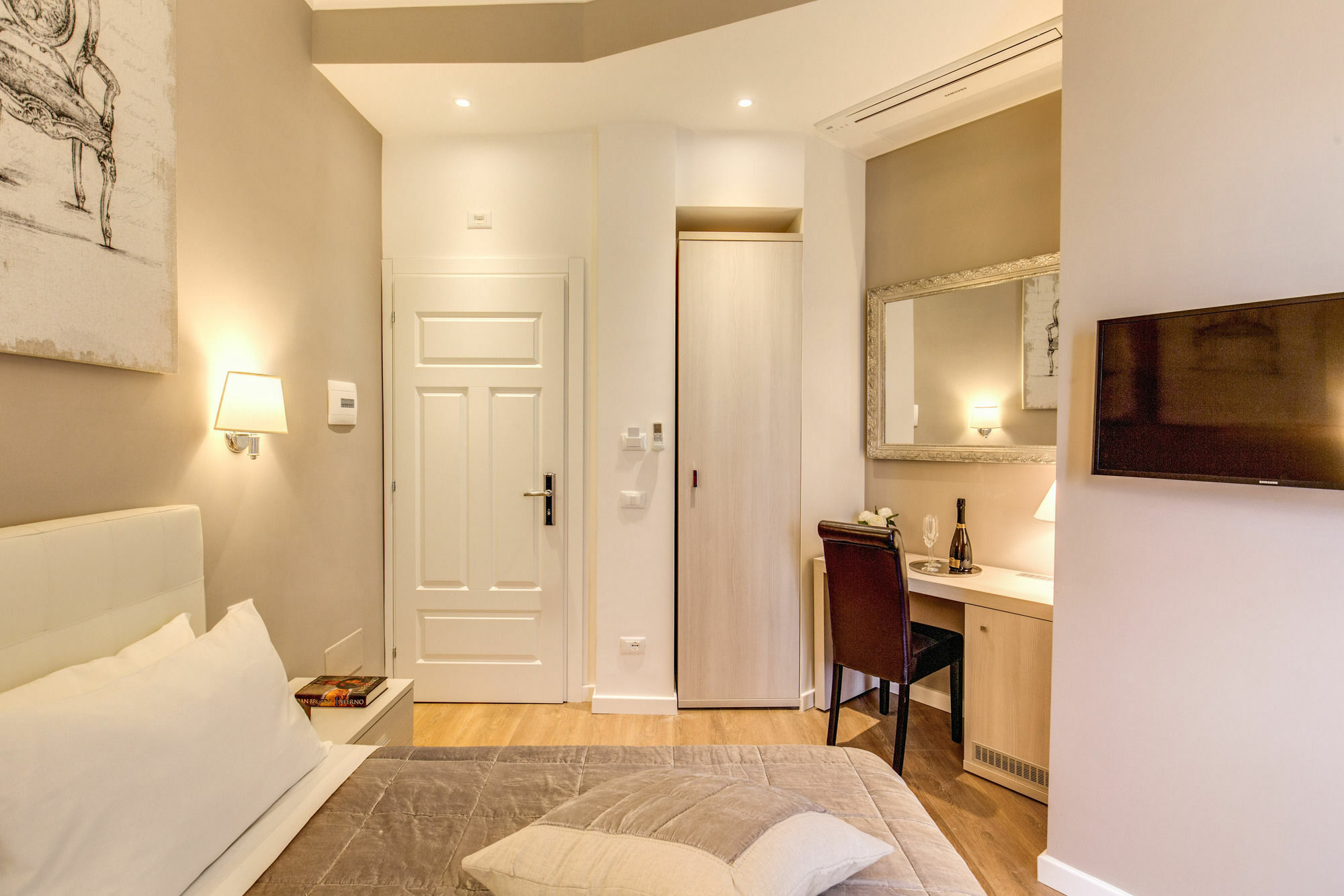 The Bridge Suites Roma Exterior foto